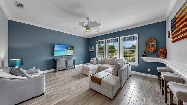 6951 CRESTPOINT DRIVE, Apollo Beach, FL 33572