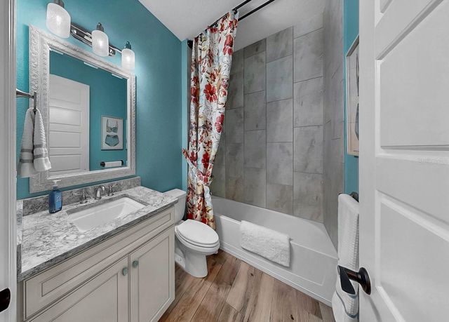 6951 CRESTPOINT DRIVE, Apollo Beach, FL 33572