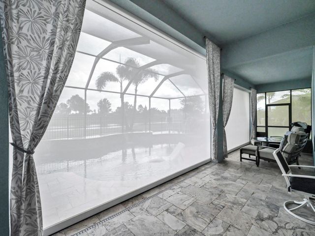 6951 CRESTPOINT DRIVE, Apollo Beach, FL 33572