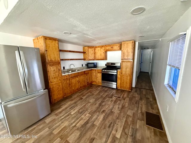 109 MARTINDALE Avenue, Interlachen, FL 32148