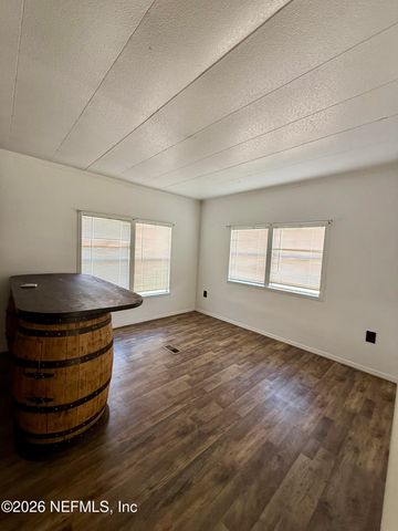 109 MARTINDALE Avenue, Interlachen, FL 32148