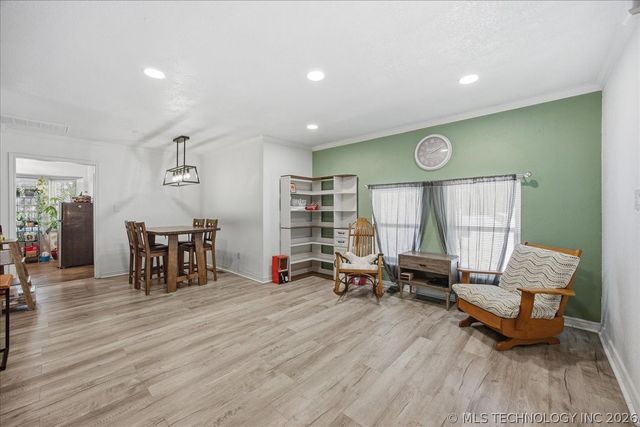 334 Spruce Court, Sand Springs, OK 74063