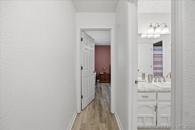 334 Spruce Court, Sand Springs, OK 74063