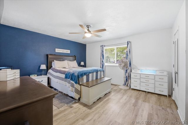334 Spruce Court, Sand Springs, OK 74063