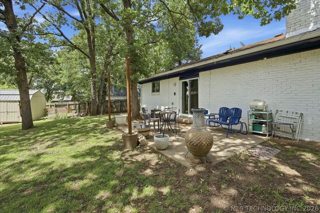 334 Spruce Court, Sand Springs, OK 74063