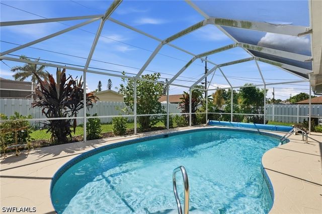 329 SE 16th PL, Cape Coral, FL 33990