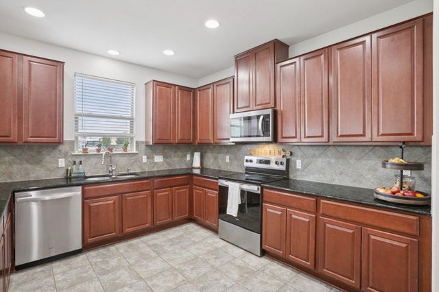 132 Brittany LN, Bastrop, TX 78602