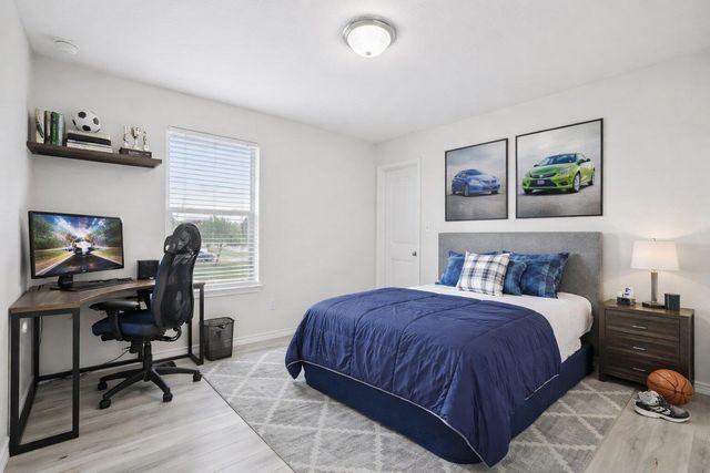132 Brittany LN, Bastrop, TX 78602