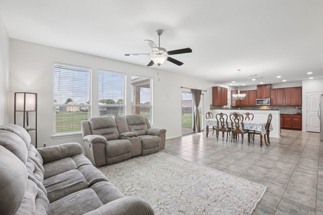 132 Brittany LN, Bastrop, TX 78602