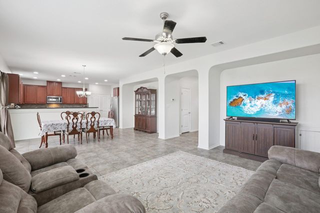 132 Brittany LN, Bastrop, TX 78602