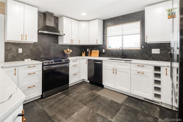 2743 S Meade Street, Denver, CO 80236