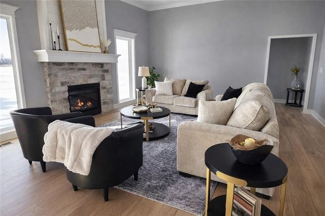 6934 NE 102nd Street, Kansas City, MO 64156