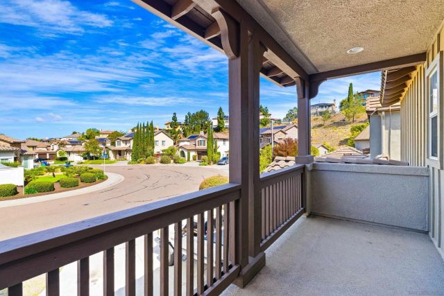 1745 Blue Water Ln, San Marcos, CA 92078