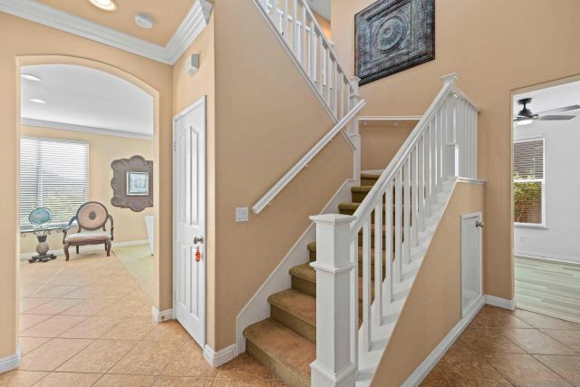 1745 Blue Water Ln, San Marcos, CA 92078