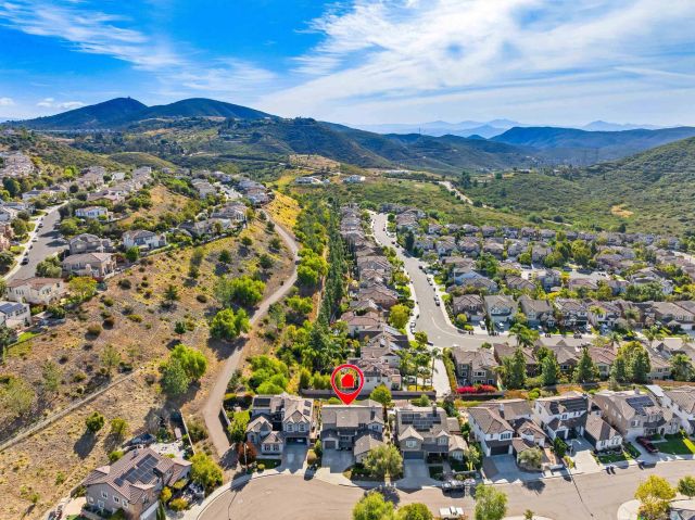 1745 Blue Water Ln, San Marcos, CA 92078