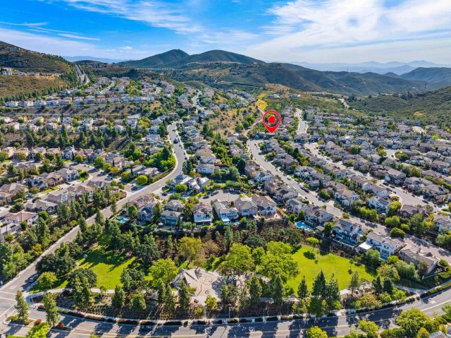 1745 Blue Water Ln, San Marcos, CA 92078