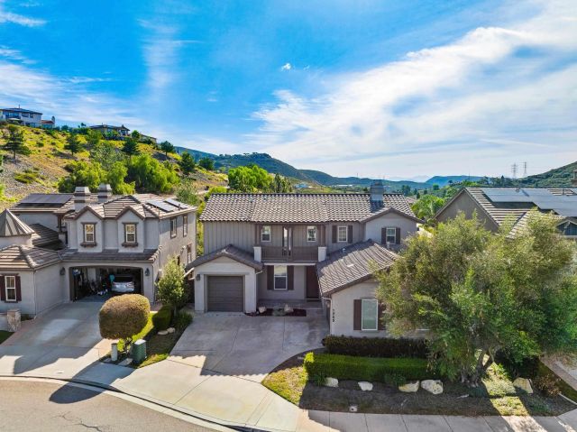 1745 Blue Water Ln, San Marcos, CA 92078