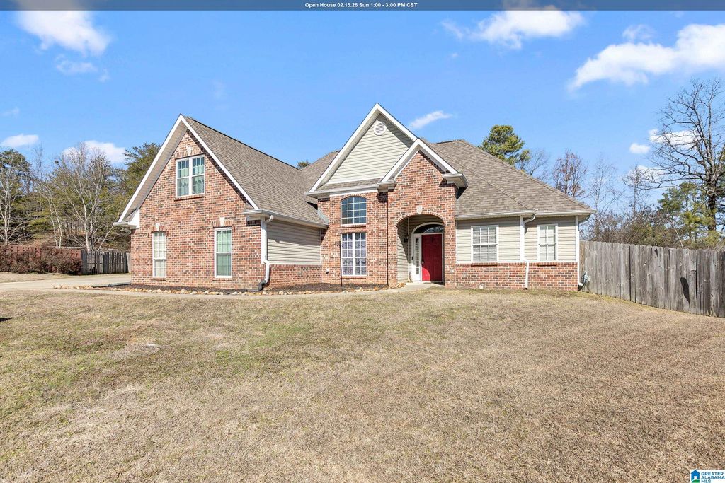 638 CAMDEN COVE LANE, Calera, AL 35040