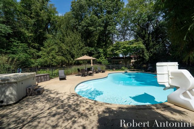 6581 Donnegal Court, Grand Rapids, MI 49546