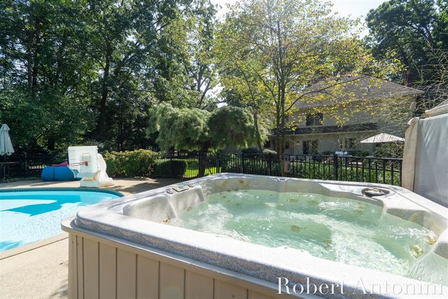6581 Donnegal Court, Grand Rapids, MI 49546
