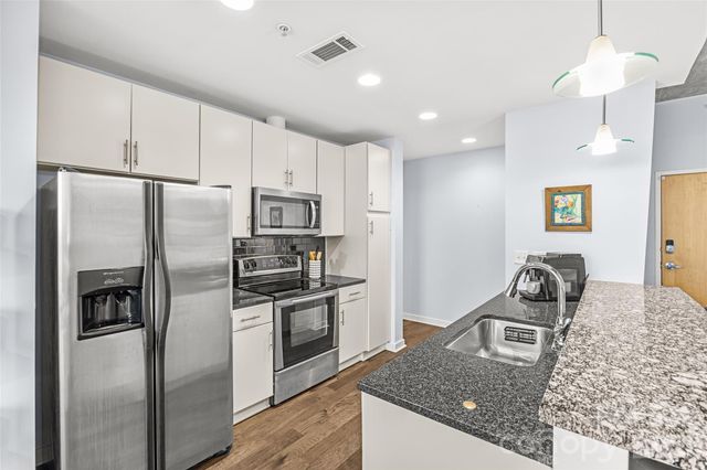 210 N Church Street 2006, Charlotte, NC 28202