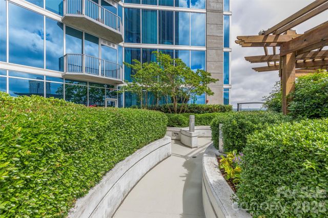 210 N Church Street 2006, Charlotte, NC 28202