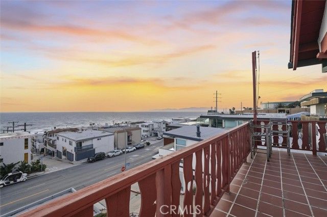 4308 Crest Drive, Manhattan Beach, CA 90266
