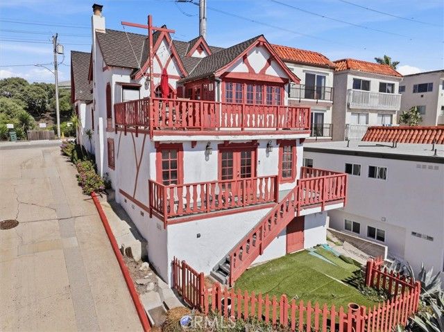 4308 Crest Drive, Manhattan Beach, CA 90266