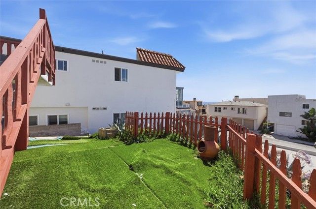 4308 Crest Drive, Manhattan Beach, CA 90266