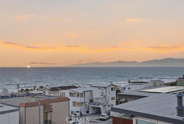 4308 Crest Drive, Manhattan Beach, CA 90266