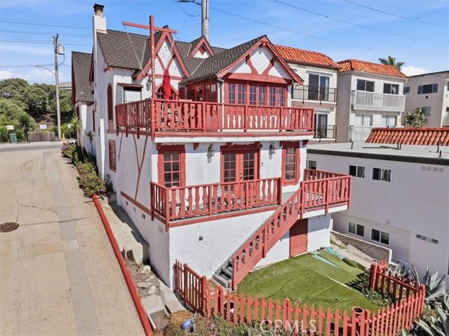 4308 Crest Drive, Manhattan Beach, CA 90266