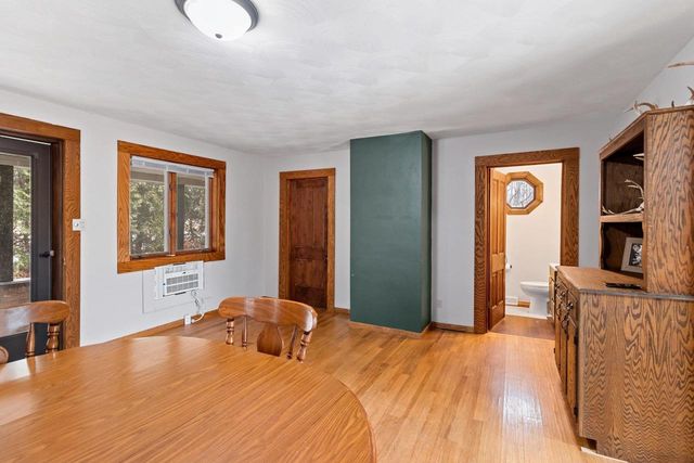 E8557 WEYAUWEGA ROAD, New London, WI 54961