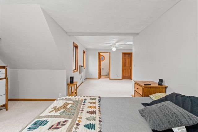 E8557 WEYAUWEGA ROAD, New London, WI 54961