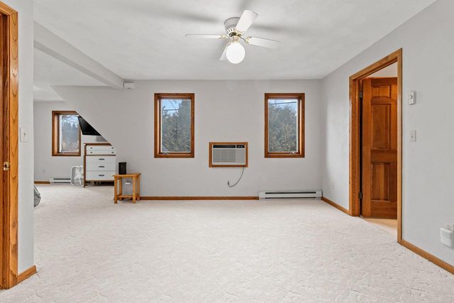 E8557 WEYAUWEGA ROAD, New London, WI 54961