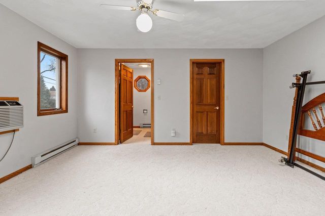 E8557 WEYAUWEGA ROAD, New London, WI 54961