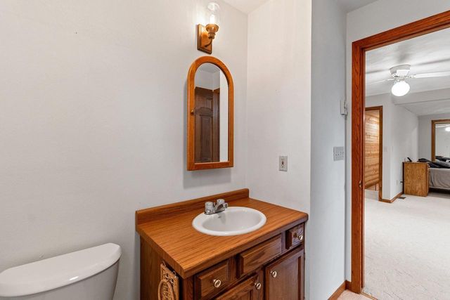 E8557 WEYAUWEGA ROAD, New London, WI 54961