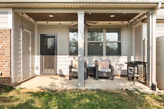3037 Sassafras Ln, Thompsons Station, TN 37179