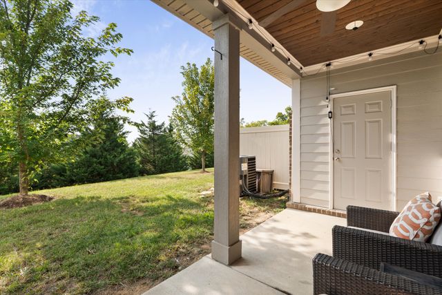 3037 Sassafras Ln, Thompsons Station, TN 37179