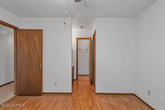 780 Pinewood Drive, Jacksonville, NC 28546