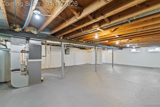 33091 Barton Street, Garden City, MI 48135