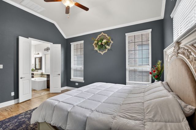 510 Garden Avenue, Euless, TX 76039