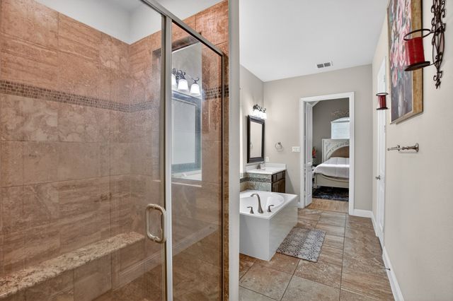 510 Garden Avenue, Euless, TX 76039