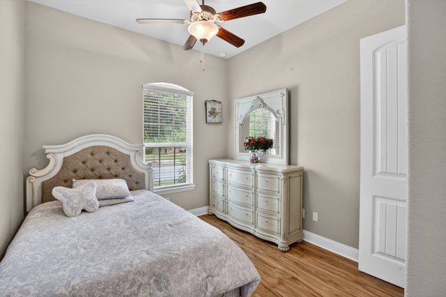 510 Garden Avenue, Euless, TX 76039