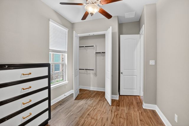 510 Garden Avenue, Euless, TX 76039