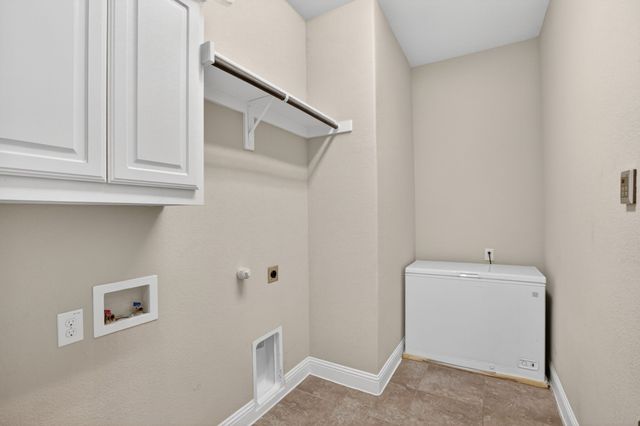 510 Garden Avenue, Euless, TX 76039