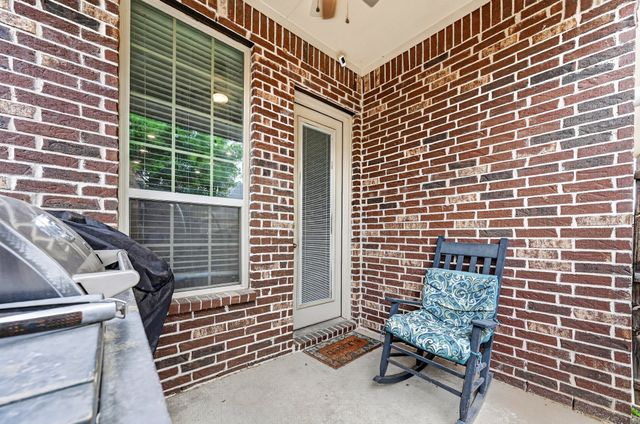 510 Garden Avenue, Euless, TX 76039