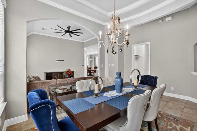 510 Garden Avenue, Euless, TX 76039