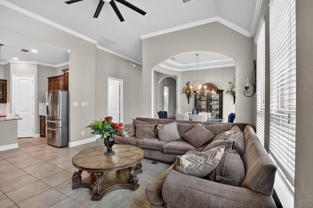 510 Garden Avenue, Euless, TX 76039