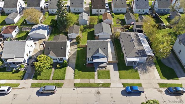 1059 Farnham Avenue, Lincoln Park, MI 48146