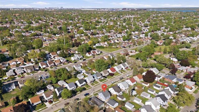 1059 Farnham Avenue, Lincoln Park, MI 48146